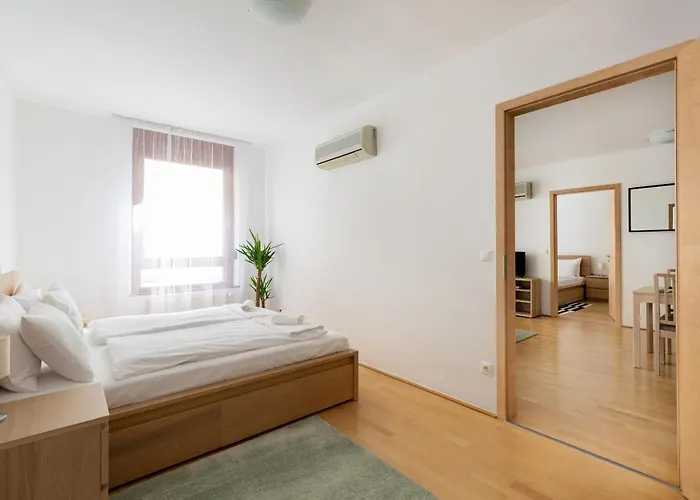 Super Central, 2-bedroom With Terrace