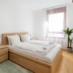 Apartament Super Central, 2-bedroom With Terrace