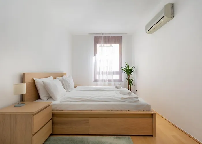 Super Central, 2-bedroom With Terrace * Budapest